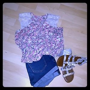 Lace cap sleeved top